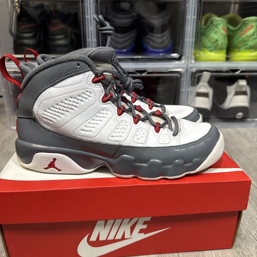 Jordan 9 Retro "Fire Red" (GS) Size 7 Youth Used rep Box